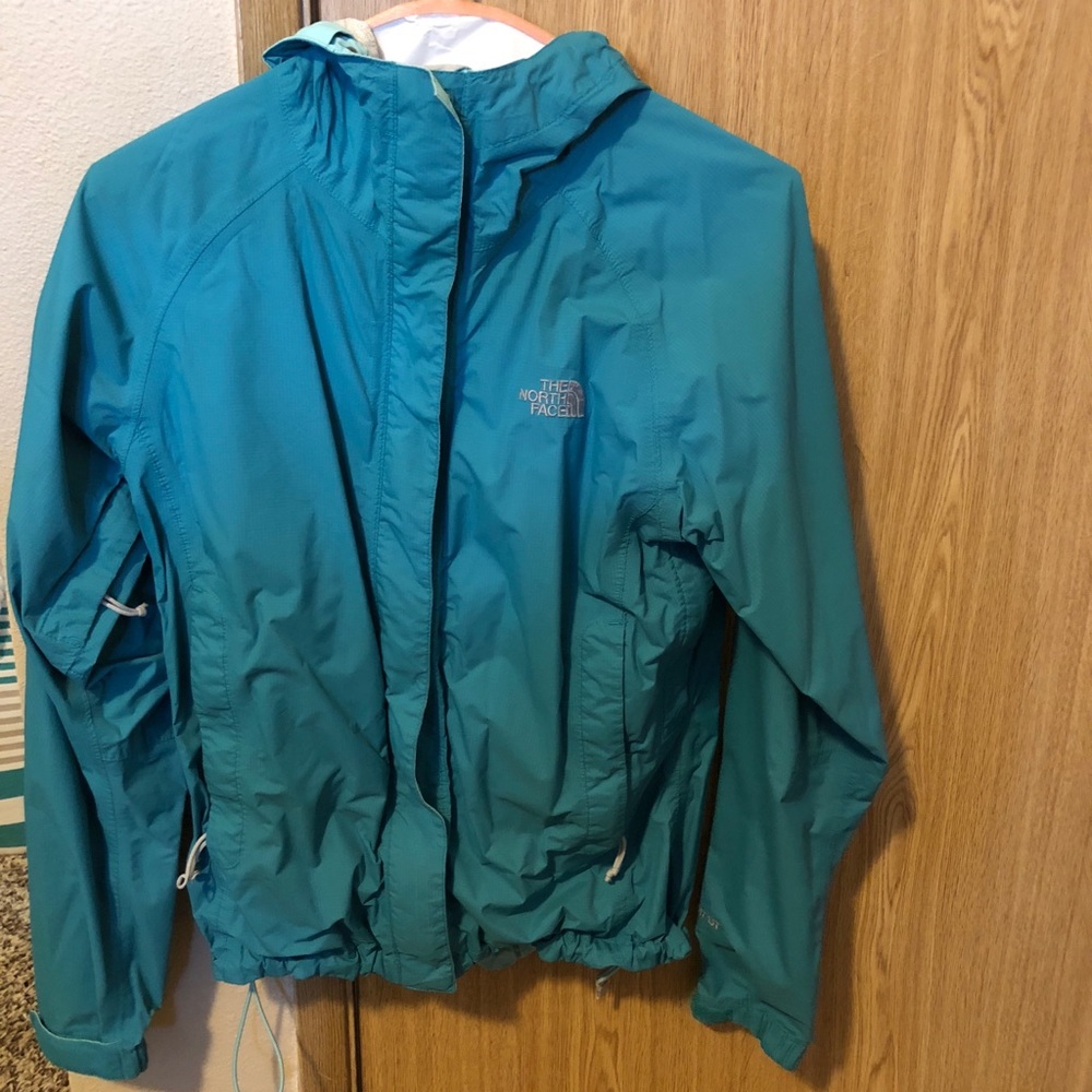 Woman’s North Face Jacket - Picture 1 of 3
